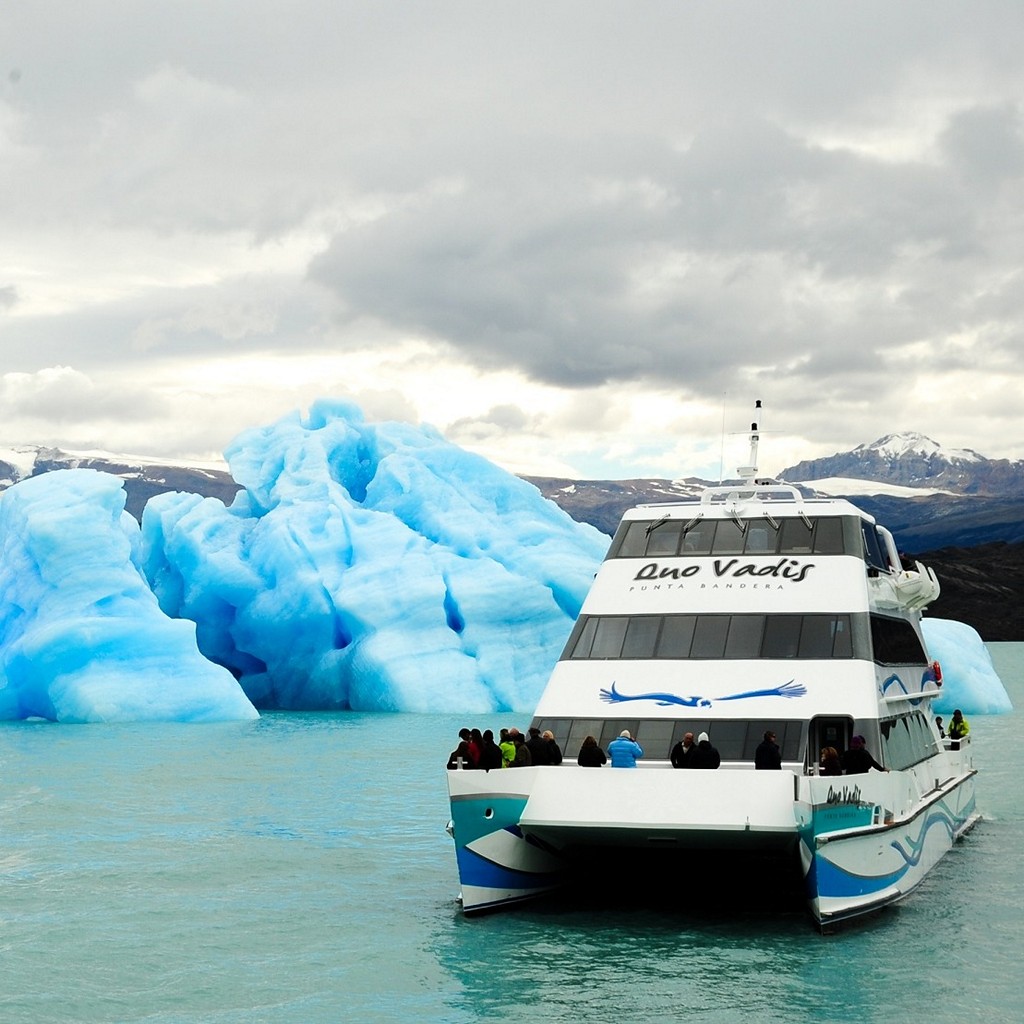 View of the boat, tourism in El Calafate, Argentina.