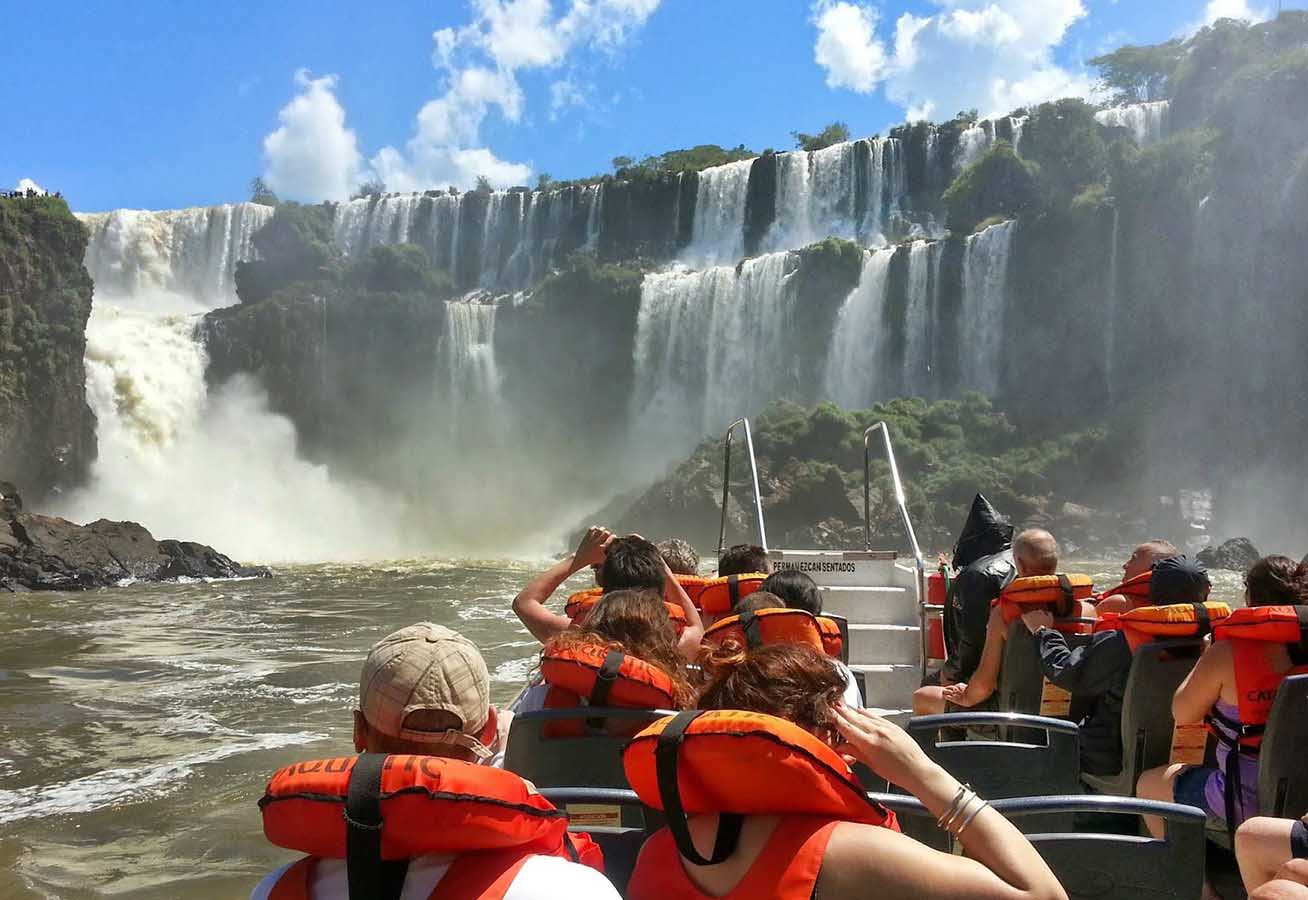1 Experience a unique adventure with our 3-day Iguazu Falls tour: natural wonders, expert guide, and comfortable accommodation