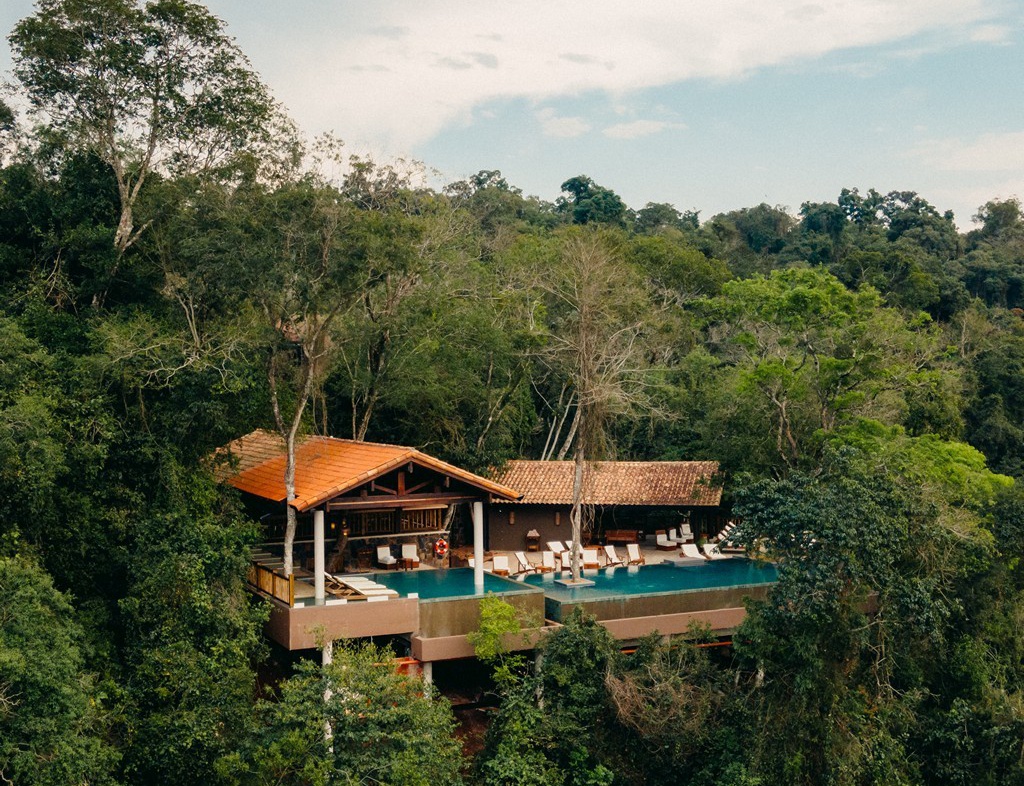 2 Indulge in a 3-day luxury stay at Loi Suites, exploring the breathtaking Iguazu Falls from both Argentina and Brazil, with exclusive tours and amenities.