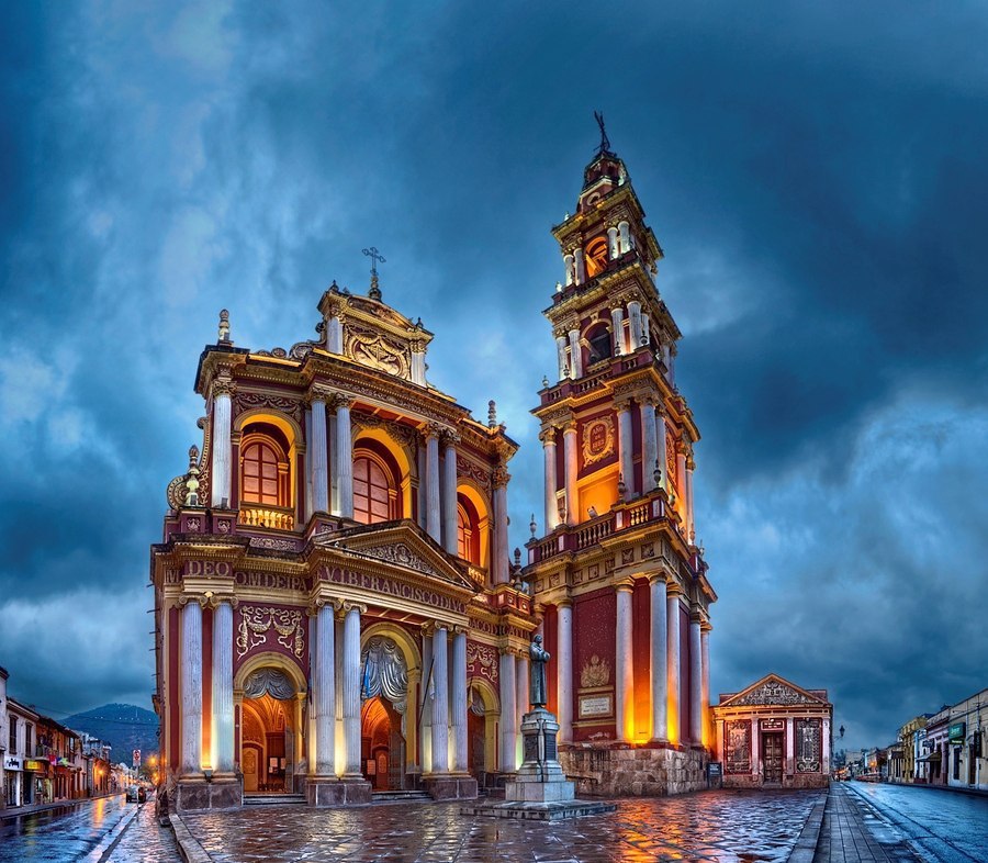 Iguazú Falls and Salta Tour: A Spectacular Northern Argentina Journey