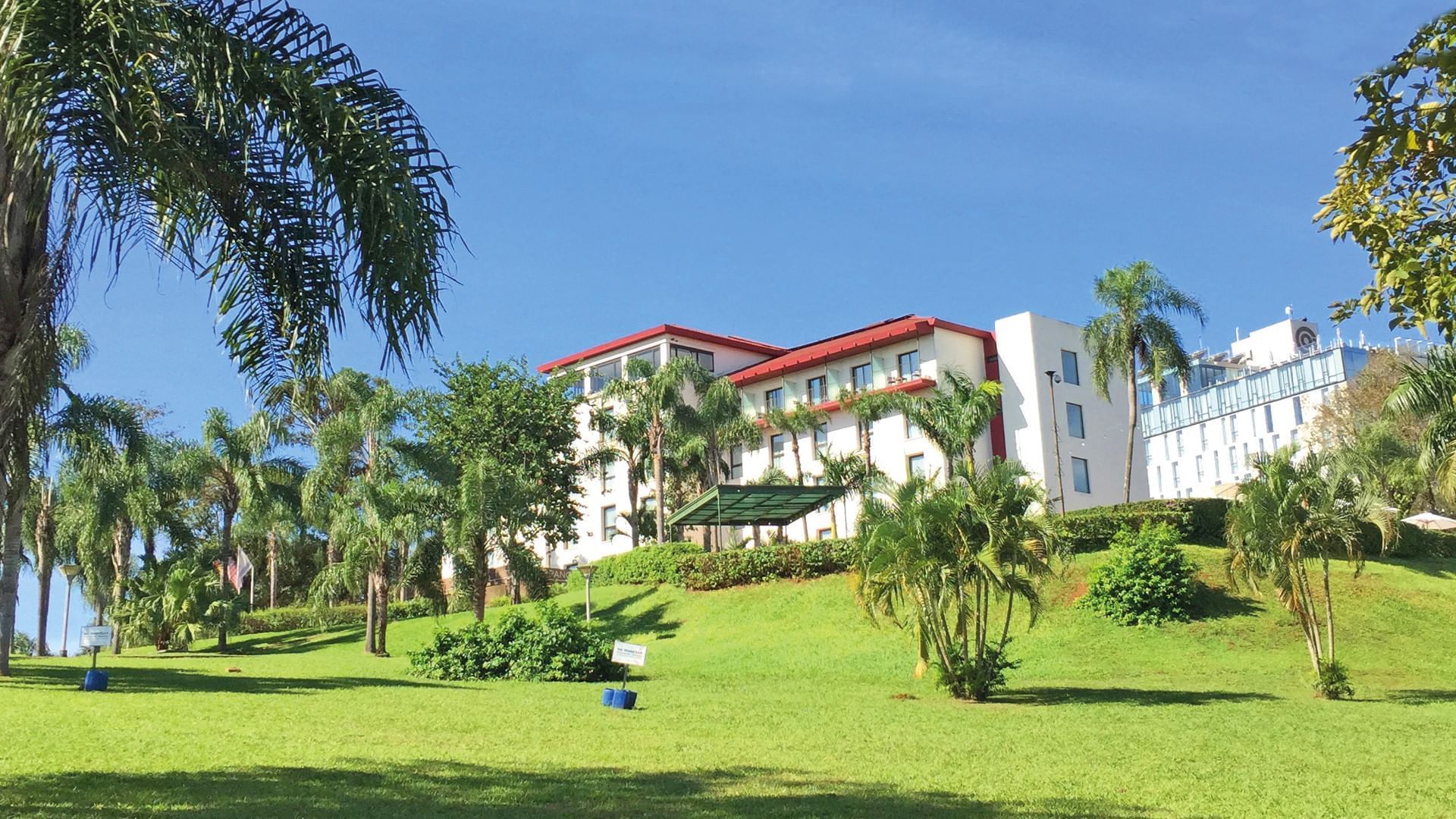 1 Book your Tour to Iguazú Falls with accommodation at Panoramic Hotel Iguazu