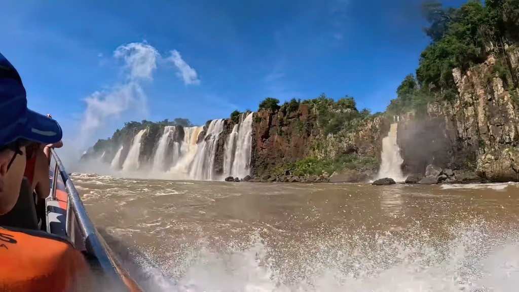 3 Embark on an unforgettable boat tour at Iguazu Falls with our comprehensive travel packages.